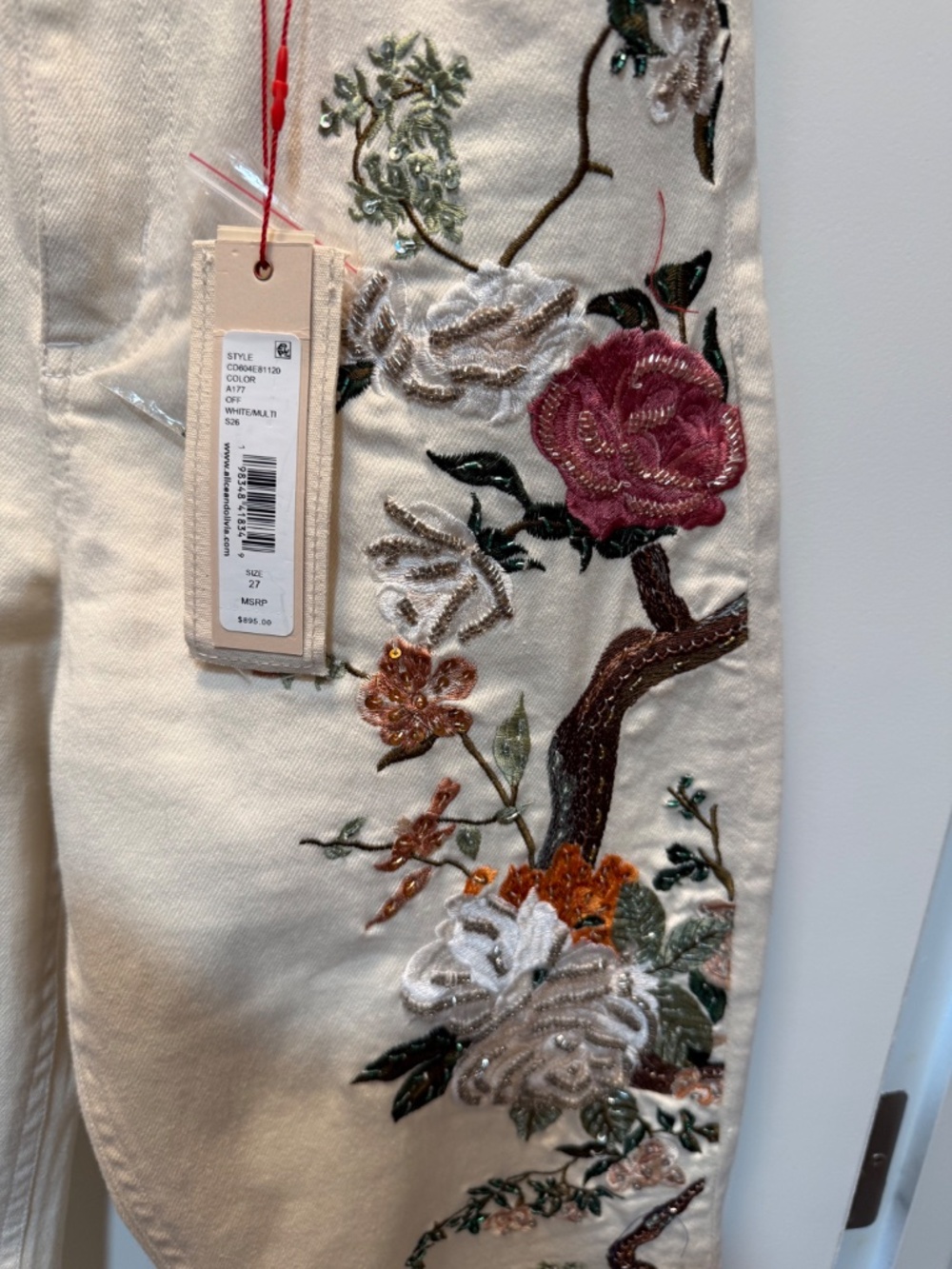 Beautiful embroidered beaded Jeans size 27 - Picture 6 of 8